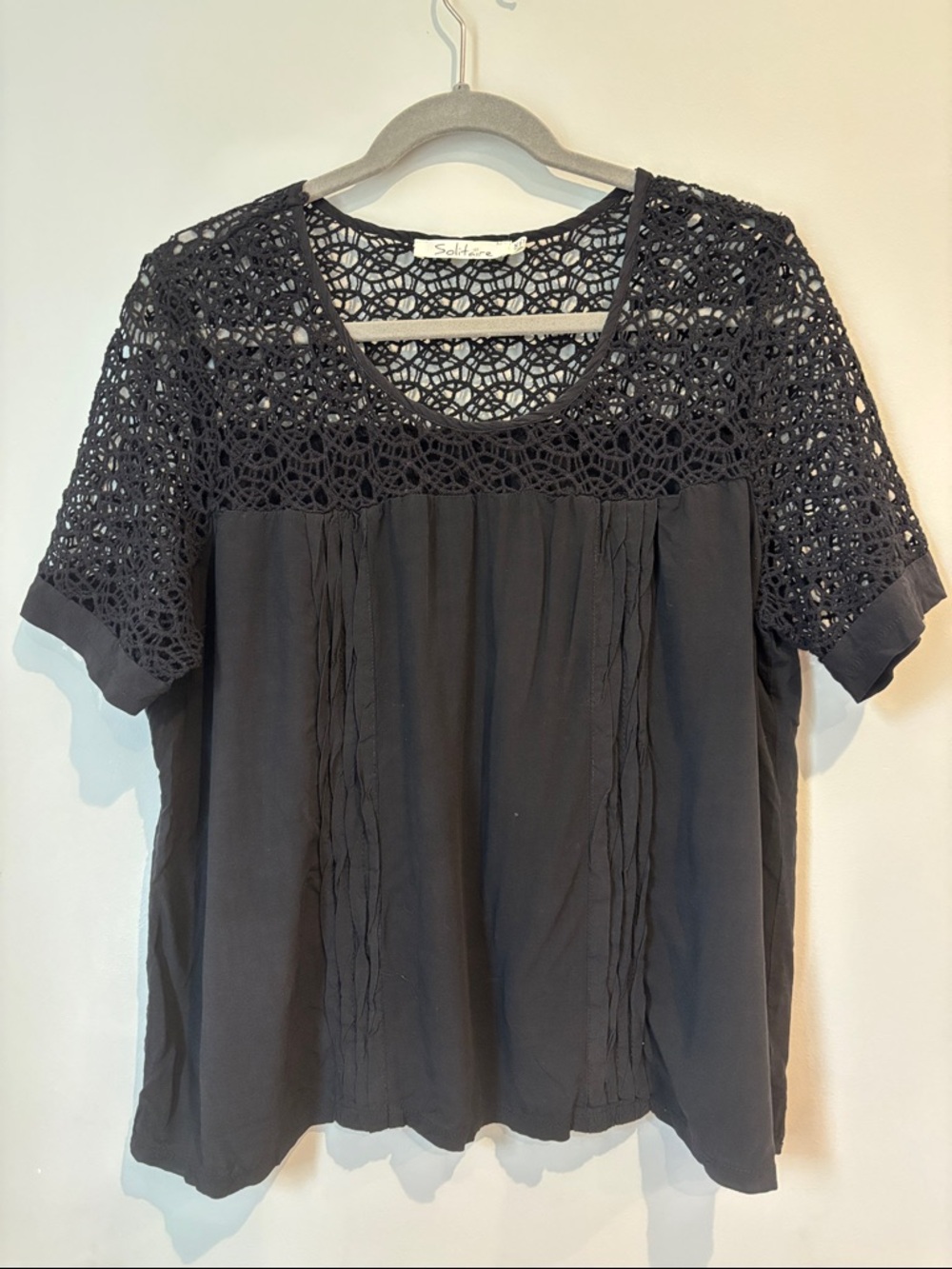 Solitaire Black Boho Crochet Lace Yoke Short Sleeve Blouse Size XL